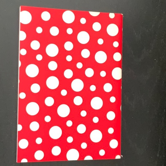 Yayoi Kusama AGO red notebook - Picture 2 of 5